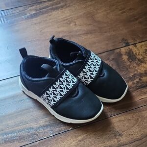 Michael Kors Toddler Girls Size 8 Black & White Sneakers